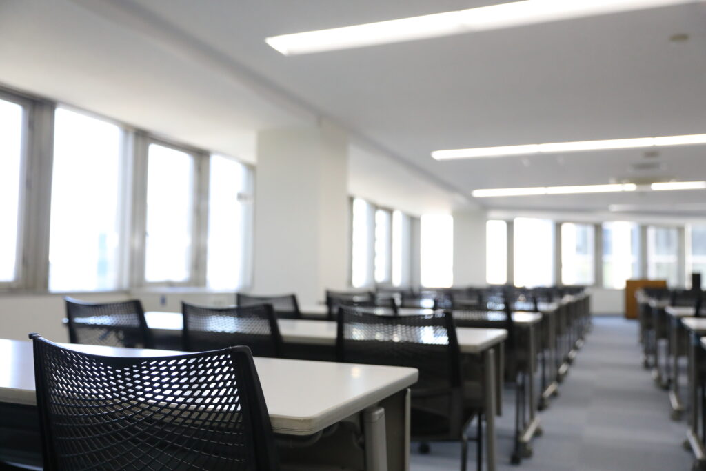 会社説明会の最適な開催時間と曜日は？就活生の参加しやすさを解説