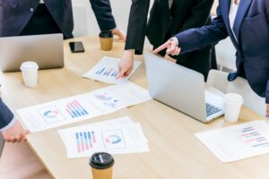 会議の冒頭挨拶の例文集｜司会進行を成功させるコツ